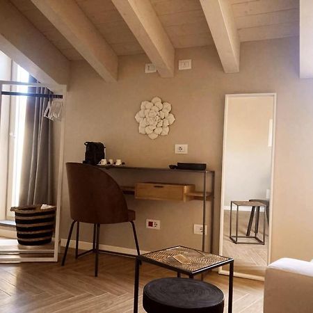Gatto Bianco Rooms 42 베르가모 외부 사진