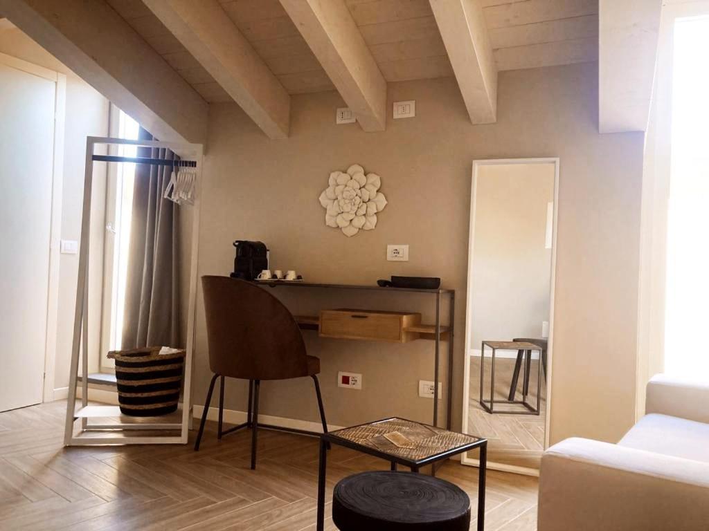 Gatto Bianco Rooms 42 베르가모 외부 사진