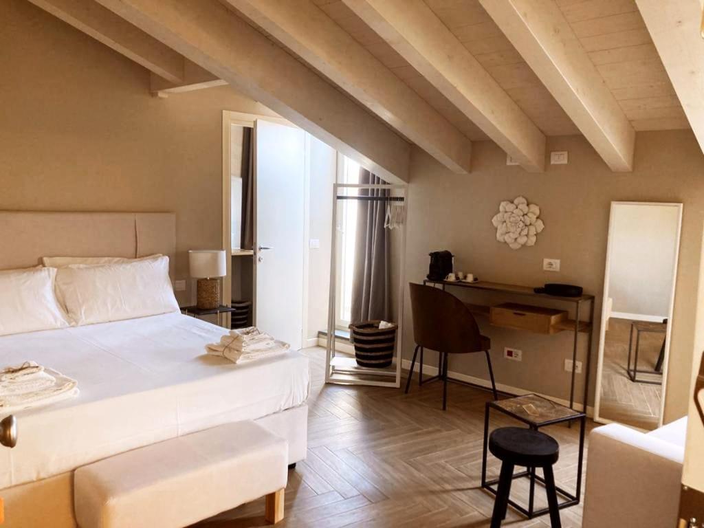 Gatto Bianco Rooms 42 베르가모 외부 사진